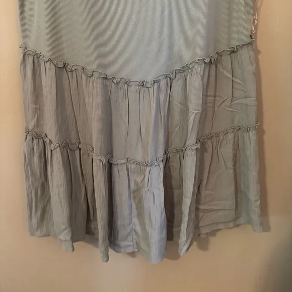 Sleeveless Tiered dress with shorts built in - Seagrass - Picture 3 of 11